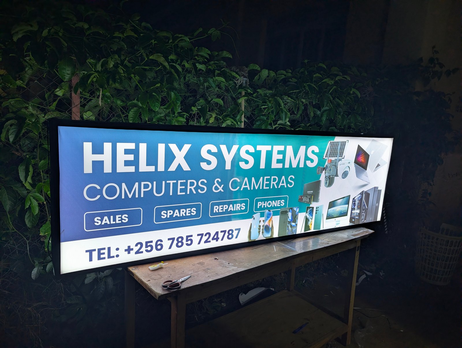 HELIX SYSTEMS Illuminated Light Box Sign